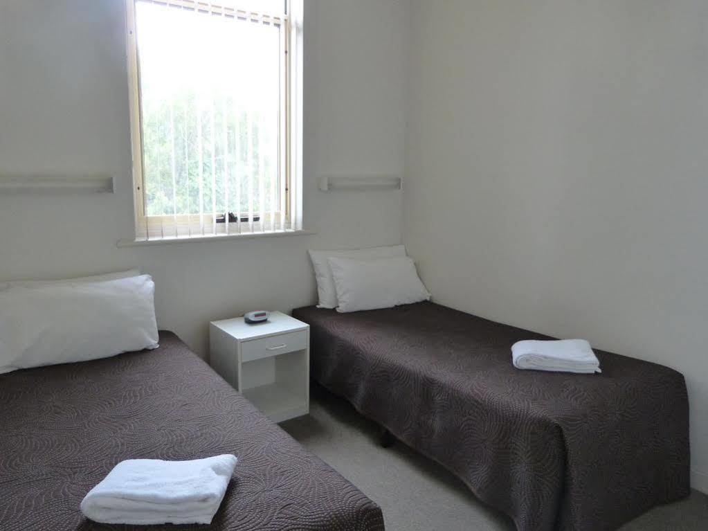Glenelg Holiday Apartments - Corfu Adelaida Exterior foto